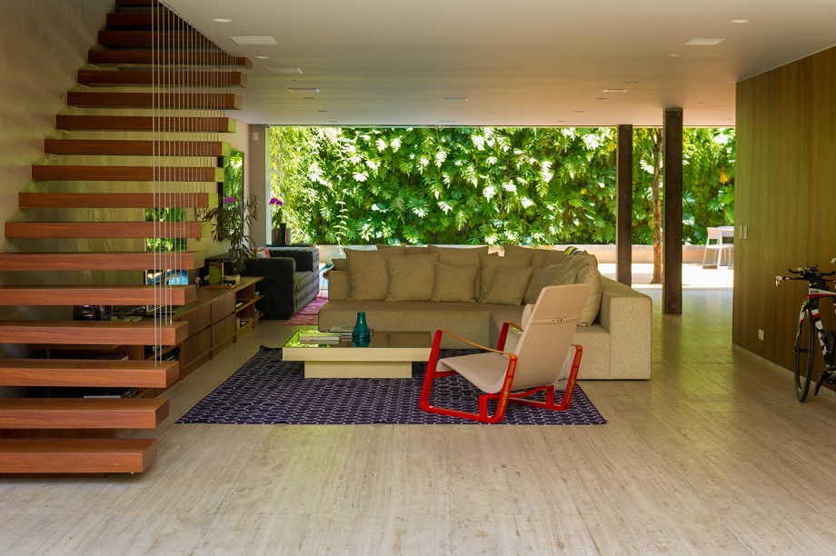 Casa Storrer Tamburus / Revista Arquitetura & Construção