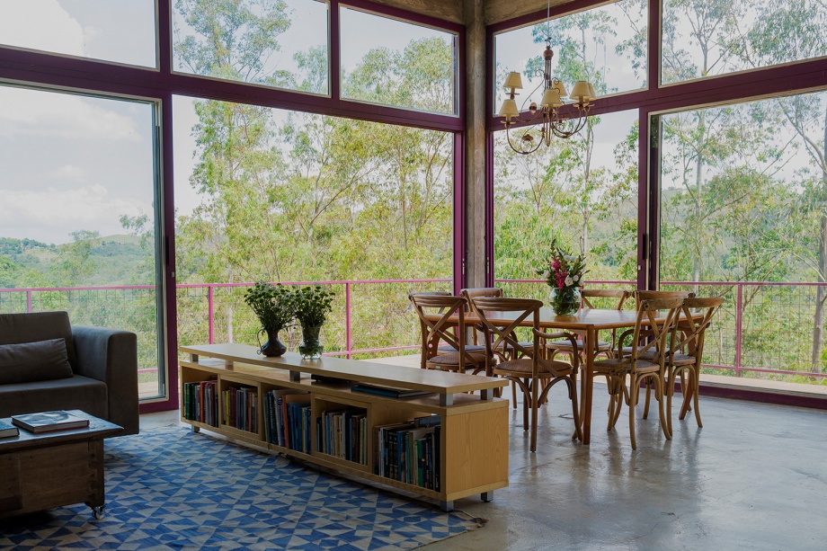 Casa Cajamar / Revista Arquitetura & Construção