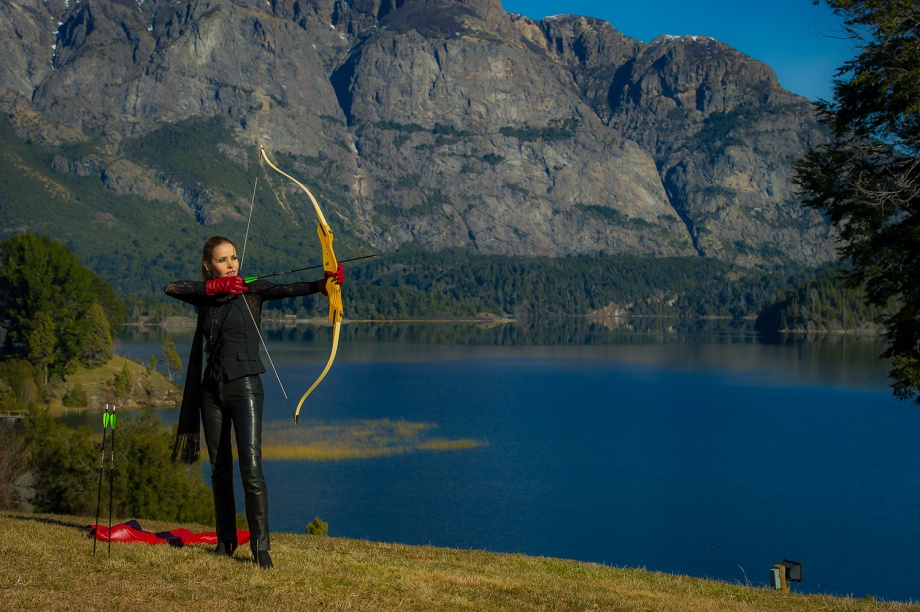 Leona Cavalli para Caras Bariloche Julho de 2014