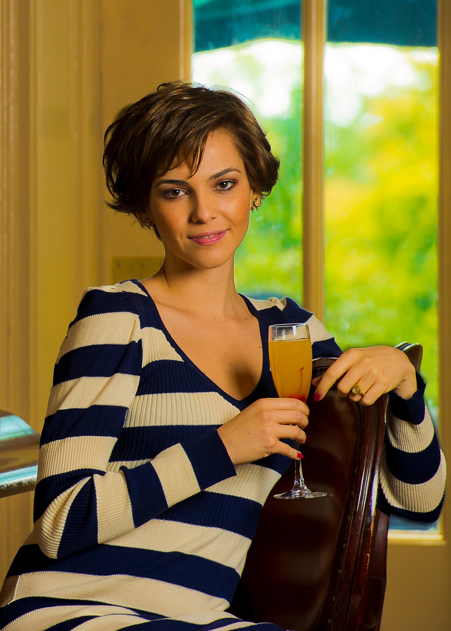Taina Muller Tarrytown NY Setembro 2011 / Revista Caras