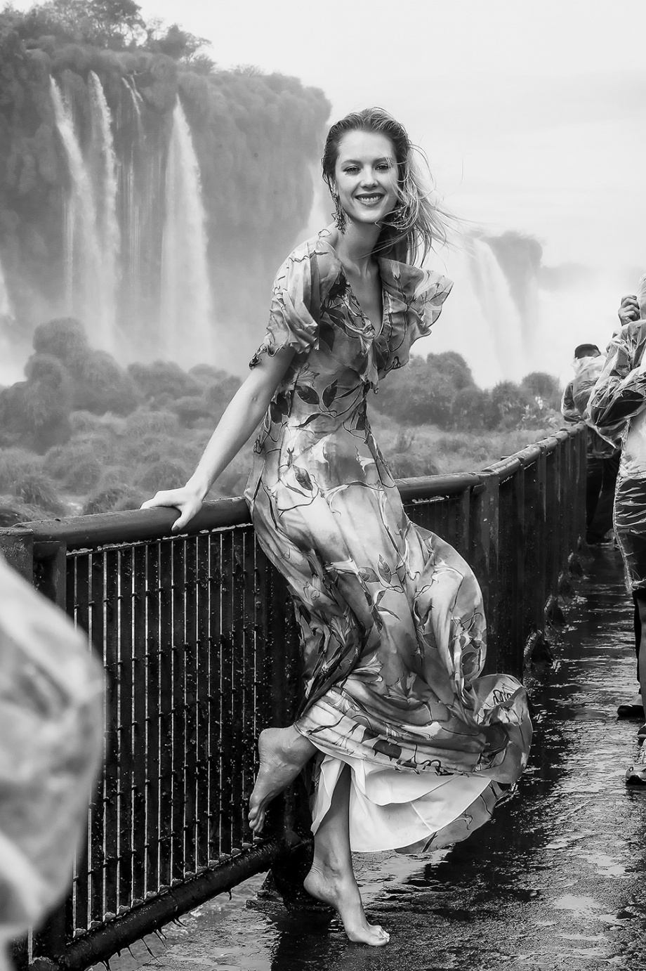 Gianne Albertoni para Caras Foz do Iguaçu Janeiro de 2011